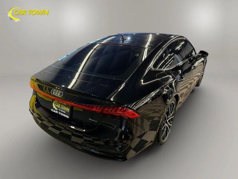 Vehicle photo 8