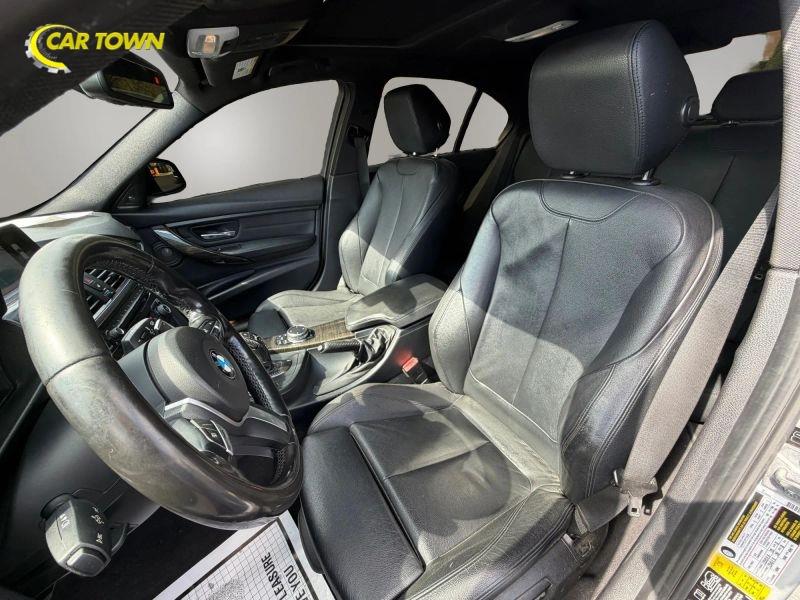 Vehicle photo 16