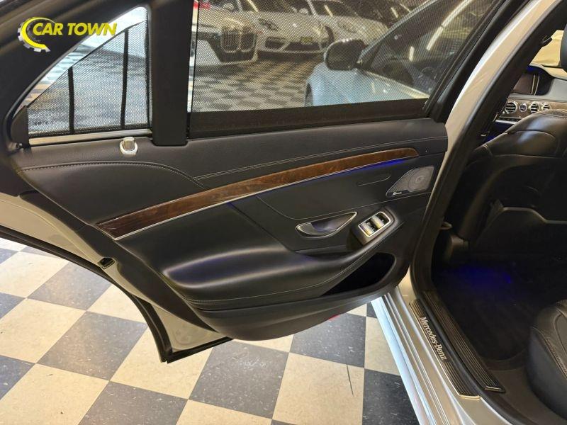 Vehicle photo 22