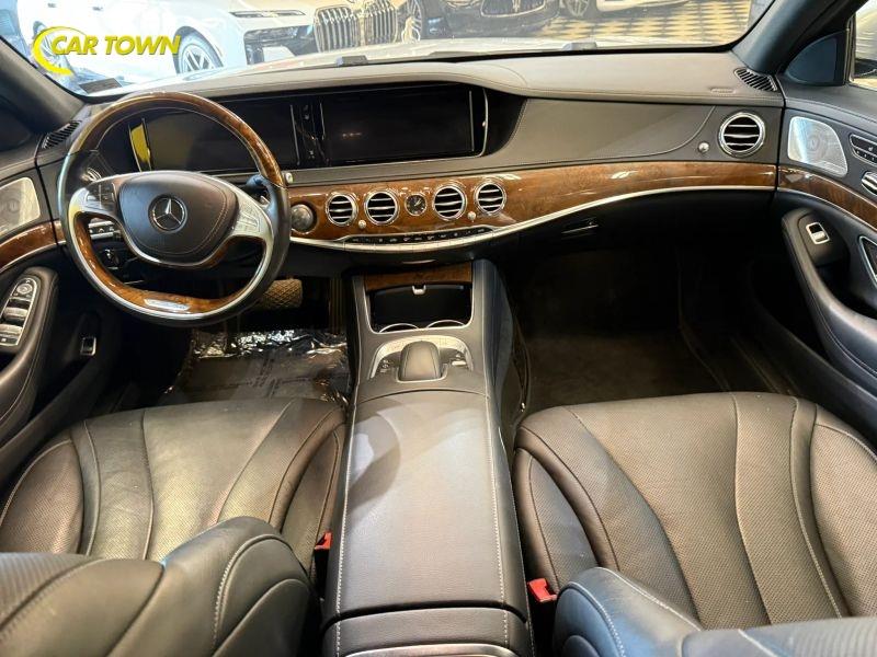 Vehicle photo 29