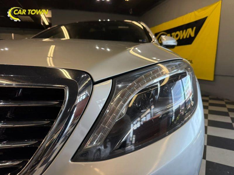 Vehicle photo 33