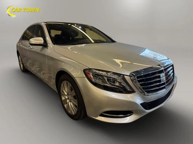 Vehicle photo 6
