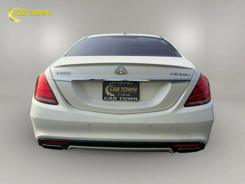 Vehicle photo 11