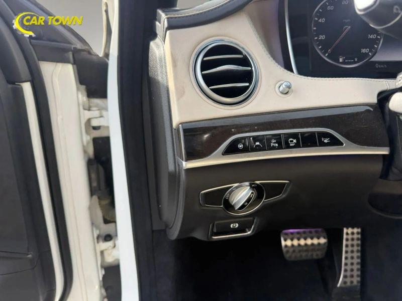 Vehicle photo 21