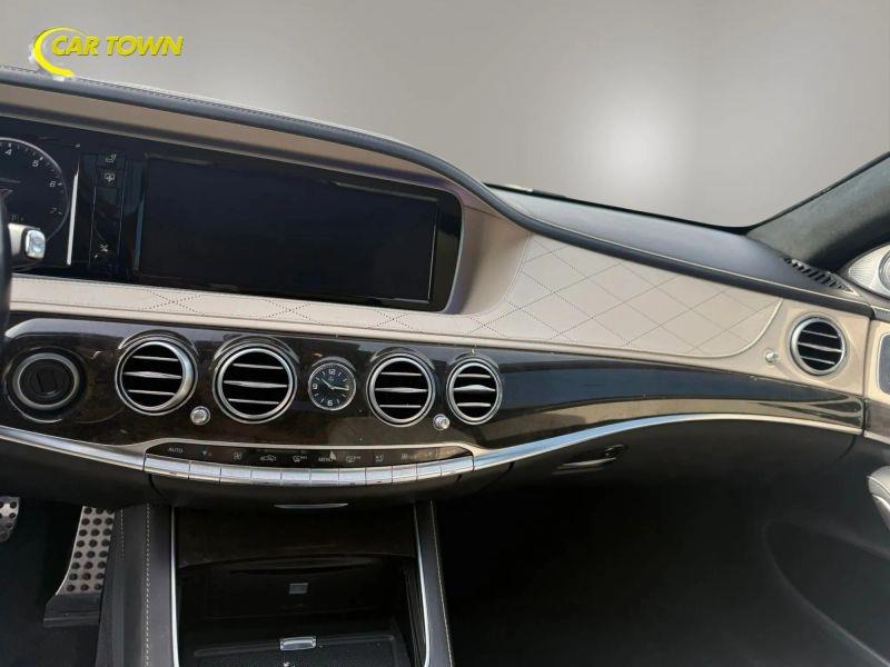 Vehicle photo 24