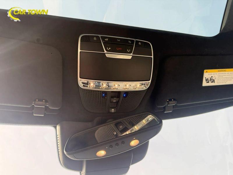 Vehicle photo 25