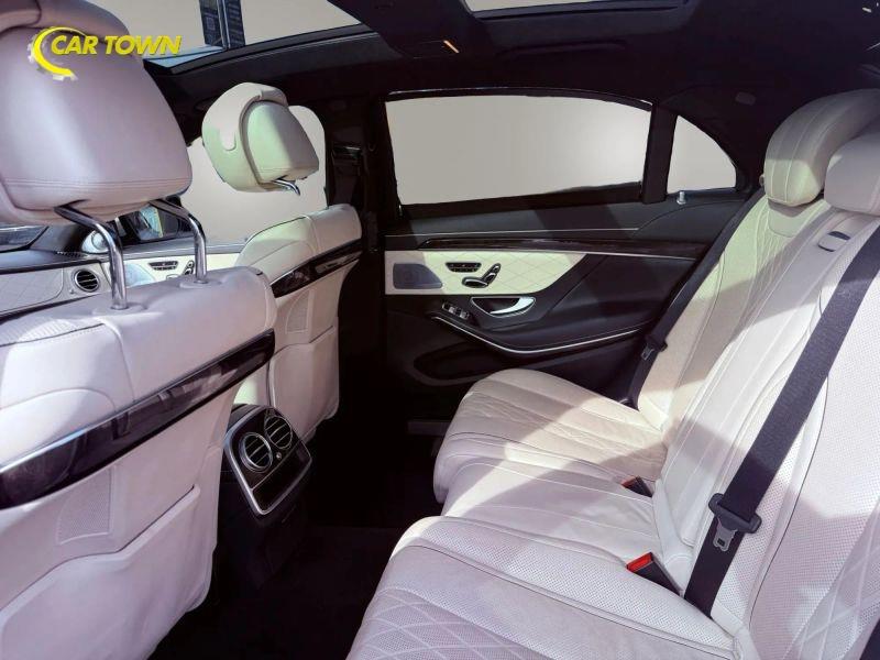 Vehicle photo 30