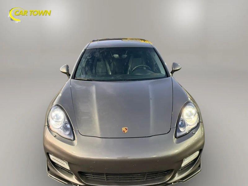 Vehicle photo 3