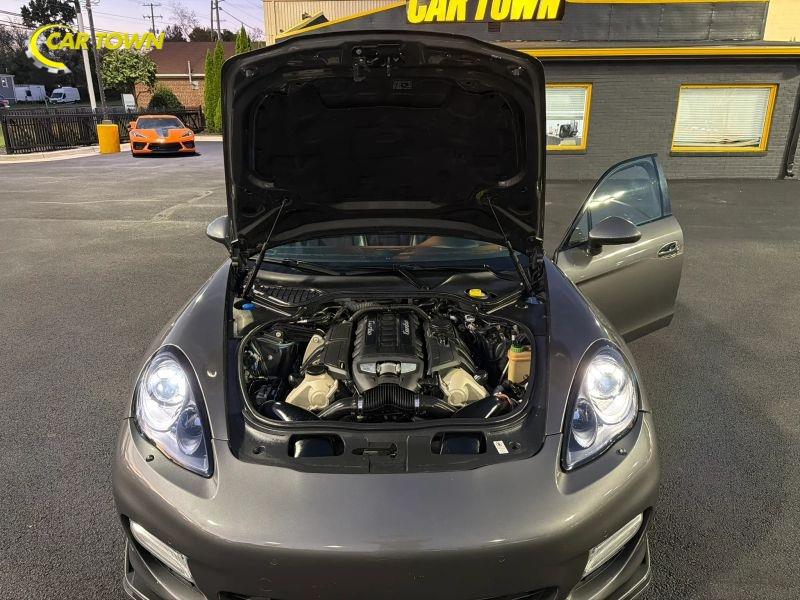 Vehicle photo 33