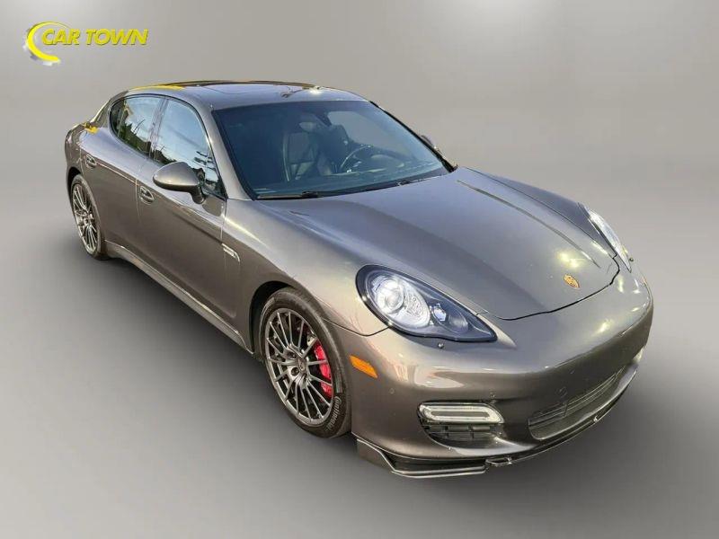 Vehicle photo 5