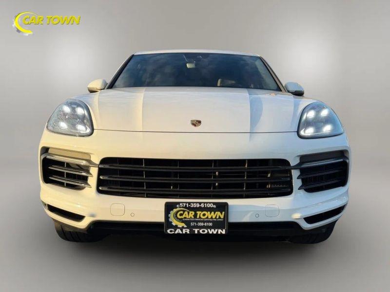 Vehicle photo 4