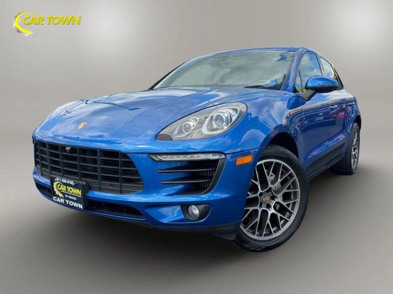 Vehicle photo 2