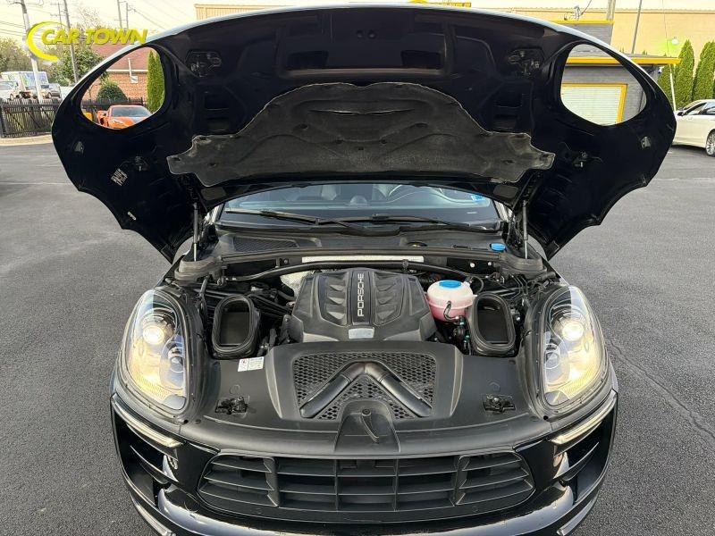 Vehicle photo 35