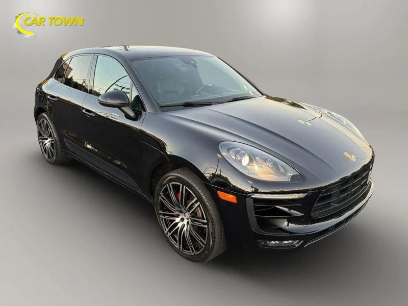 Vehicle photo 5