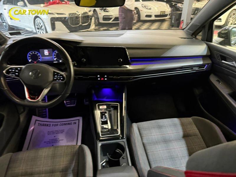 Vehicle photo 31
