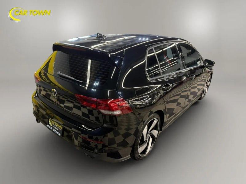 Vehicle photo 8