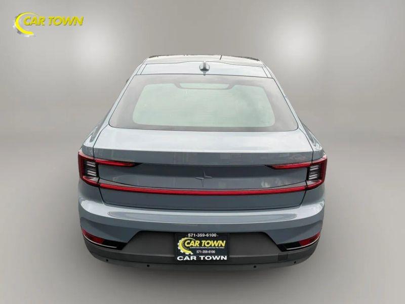 Vehicle photo 10