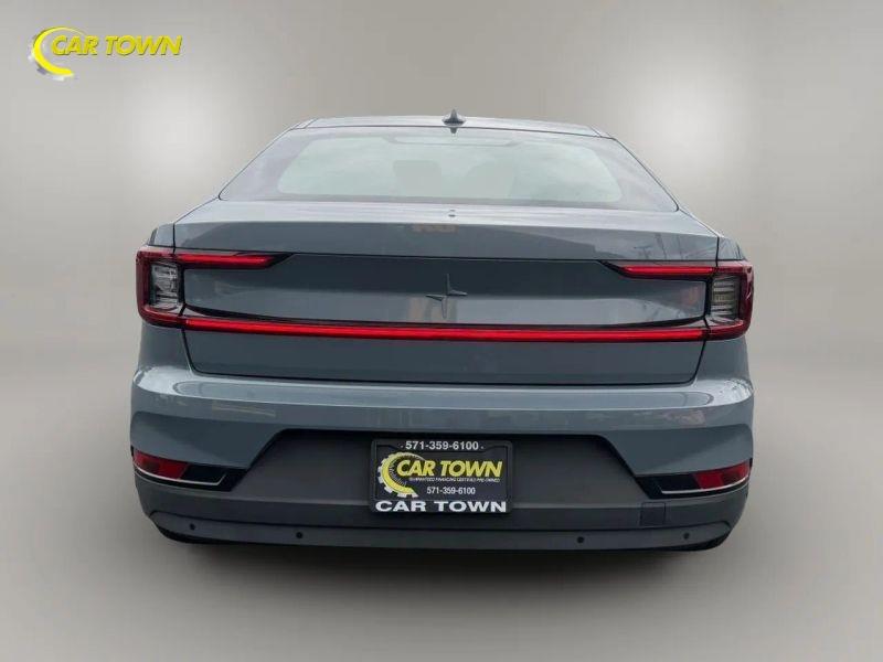Vehicle photo 11