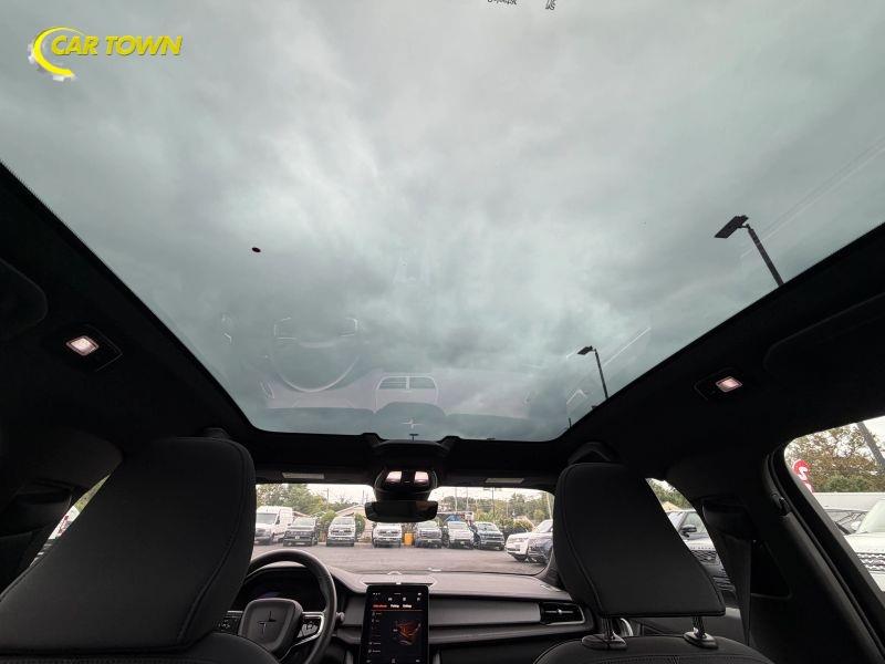 Vehicle photo 29