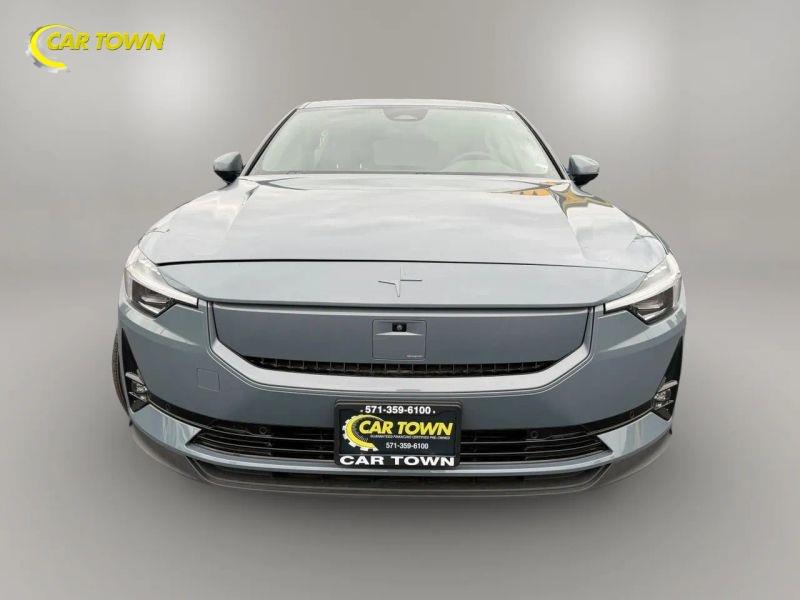 Vehicle photo 4