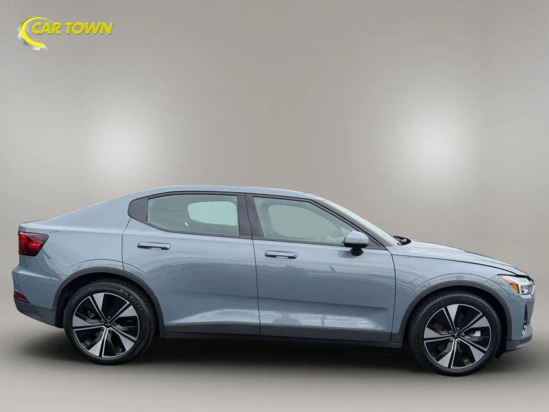 Vehicle photo 7