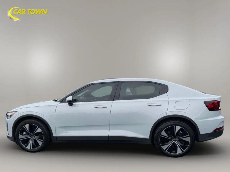 Vehicle photo 14