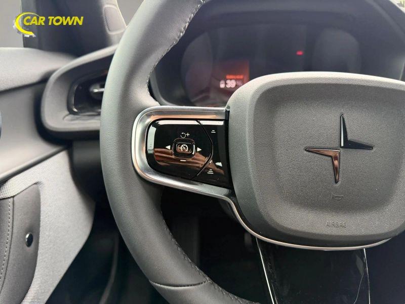 Vehicle photo 28