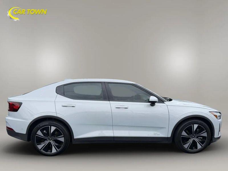 Vehicle photo 7