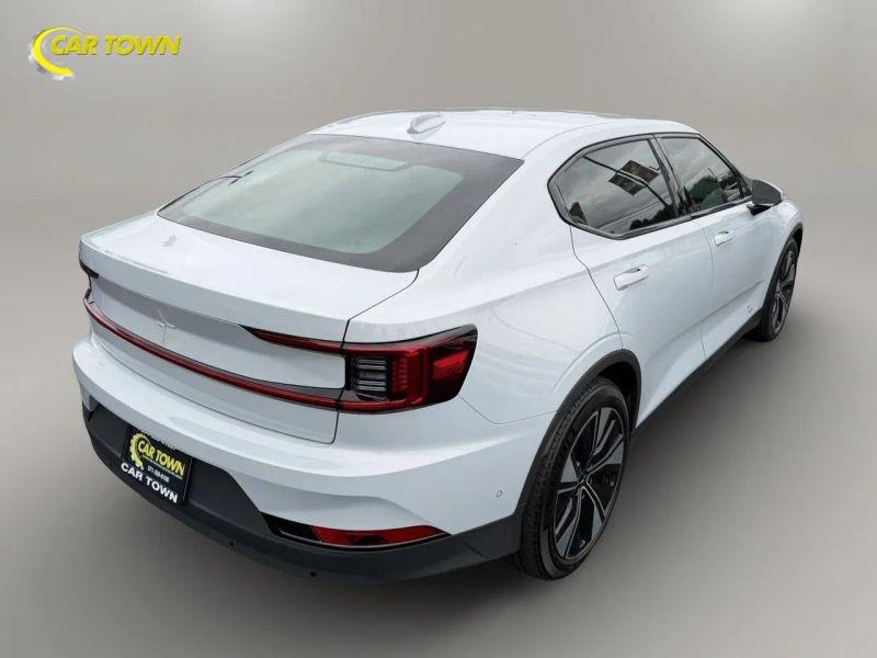 Vehicle photo 8