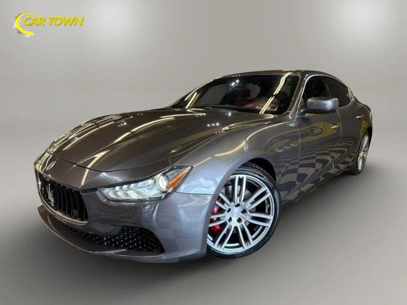 Vehicle photo 2