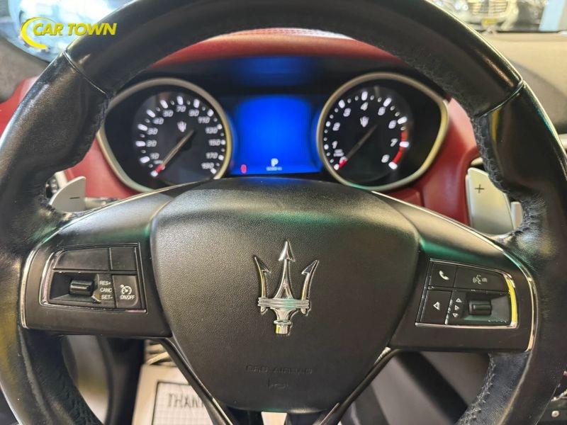 Vehicle photo 42