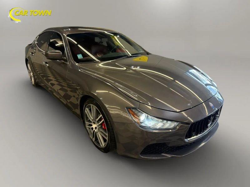 Vehicle photo 5