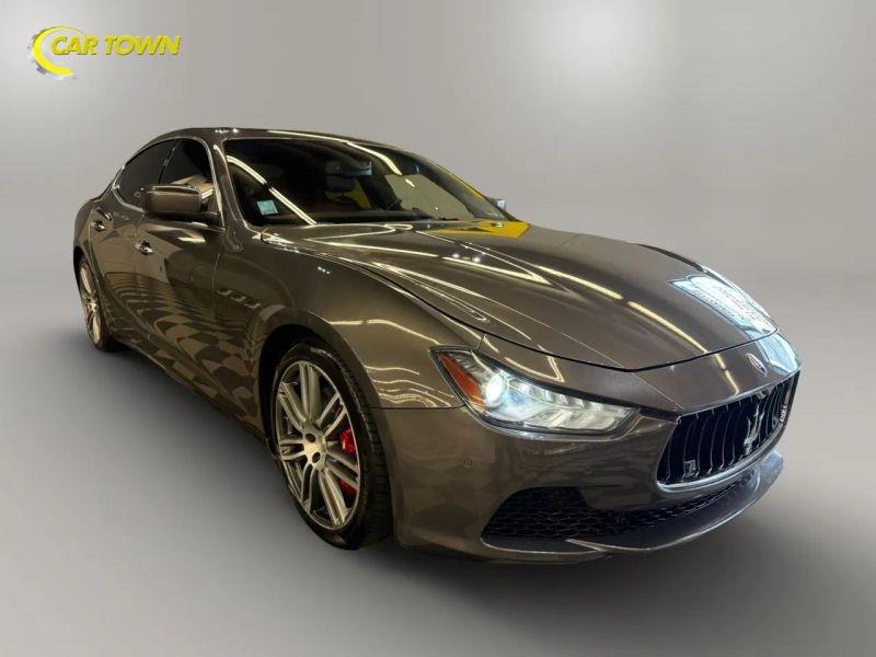 Vehicle photo 6