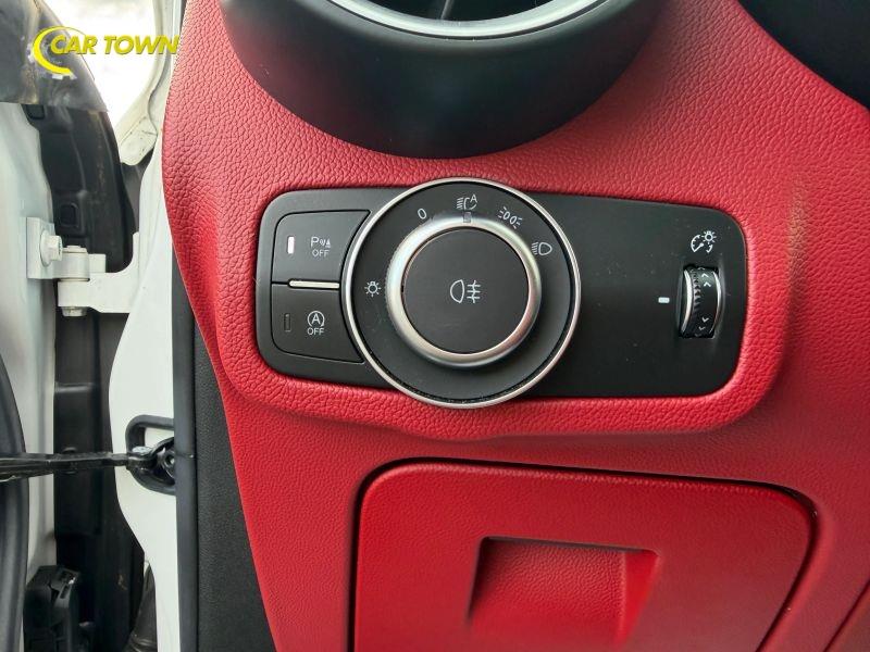 Vehicle photo 27
