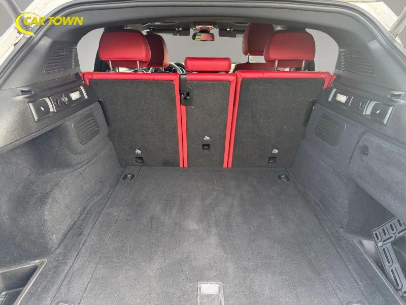 Vehicle photo 31