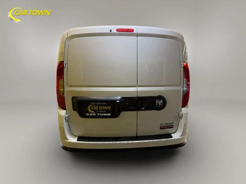Vehicle photo 11