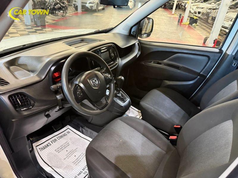 Vehicle photo 16