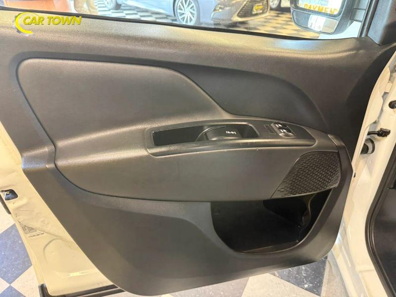 Vehicle photo 20