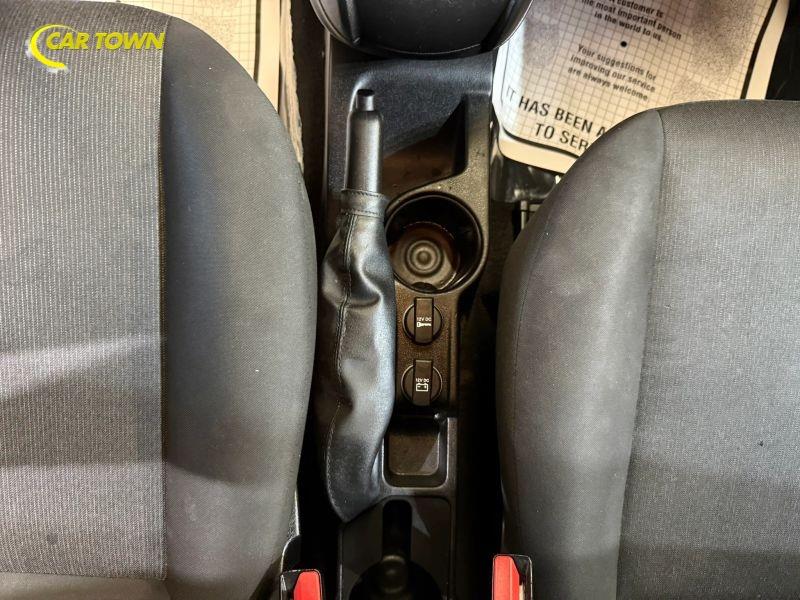Vehicle photo 21