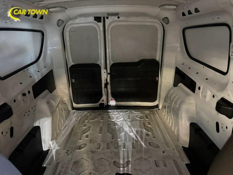 Vehicle photo 22