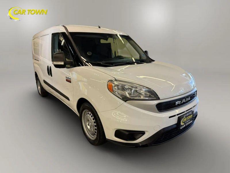Vehicle photo 6