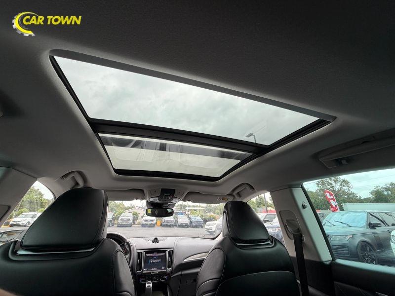 Vehicle photo 34