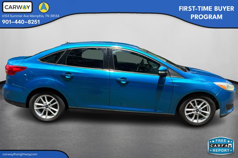 2017 Ford Focus SE - Photo 5