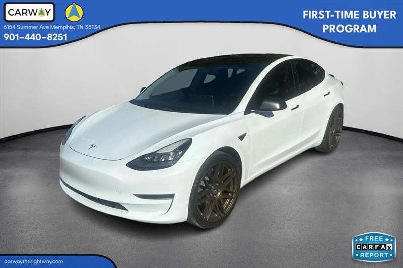 2020 Tesla Model 3 Standard Range Plus's photo