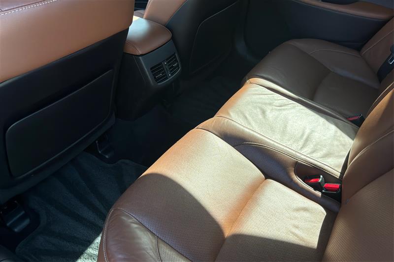 2012 Lexus ES 350 - Photo 11