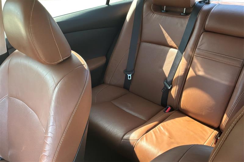 2012 Lexus ES 350 - Photo 15