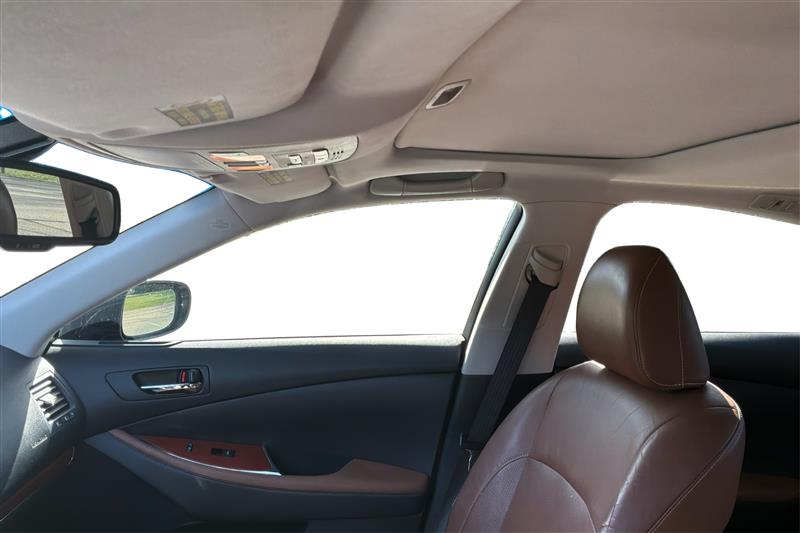 2012 Lexus ES 350 - Photo 21