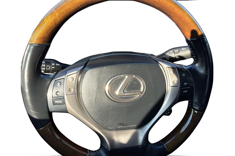 2015 Lexus ES 350 - Photo 16