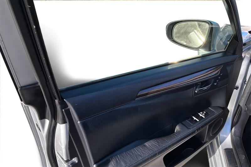 2015 Lexus ES 350 - Photo 19