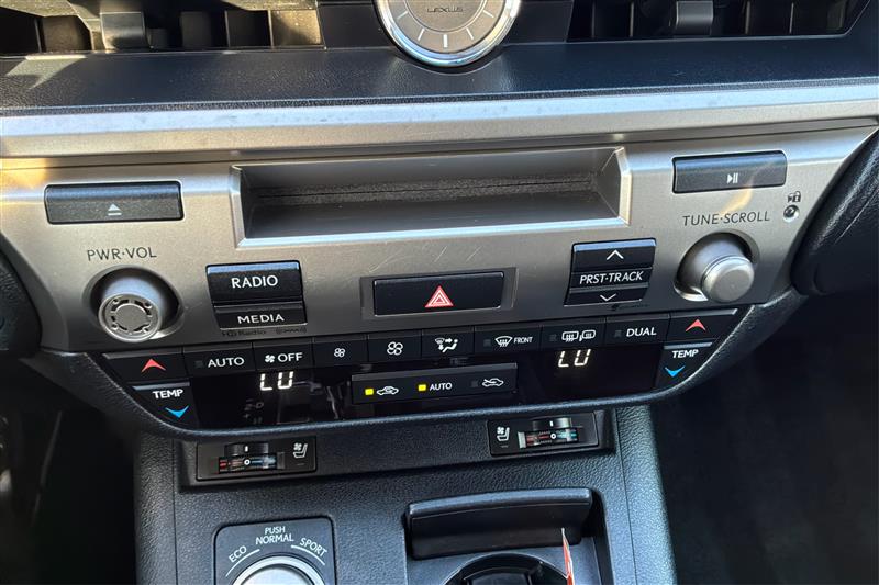 2015 Lexus ES 350 - Photo 30